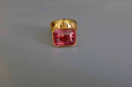 SIJS, color change garnet ring, harlequin jewellery, gold mood ring, garnet ring singapore, gold dangle charm rings