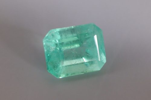 SIJS, colombian emerald light green, gia certified colombian emerald, 10 ct colombian emerald, emerald gemstone singapore, pale green emerald stone